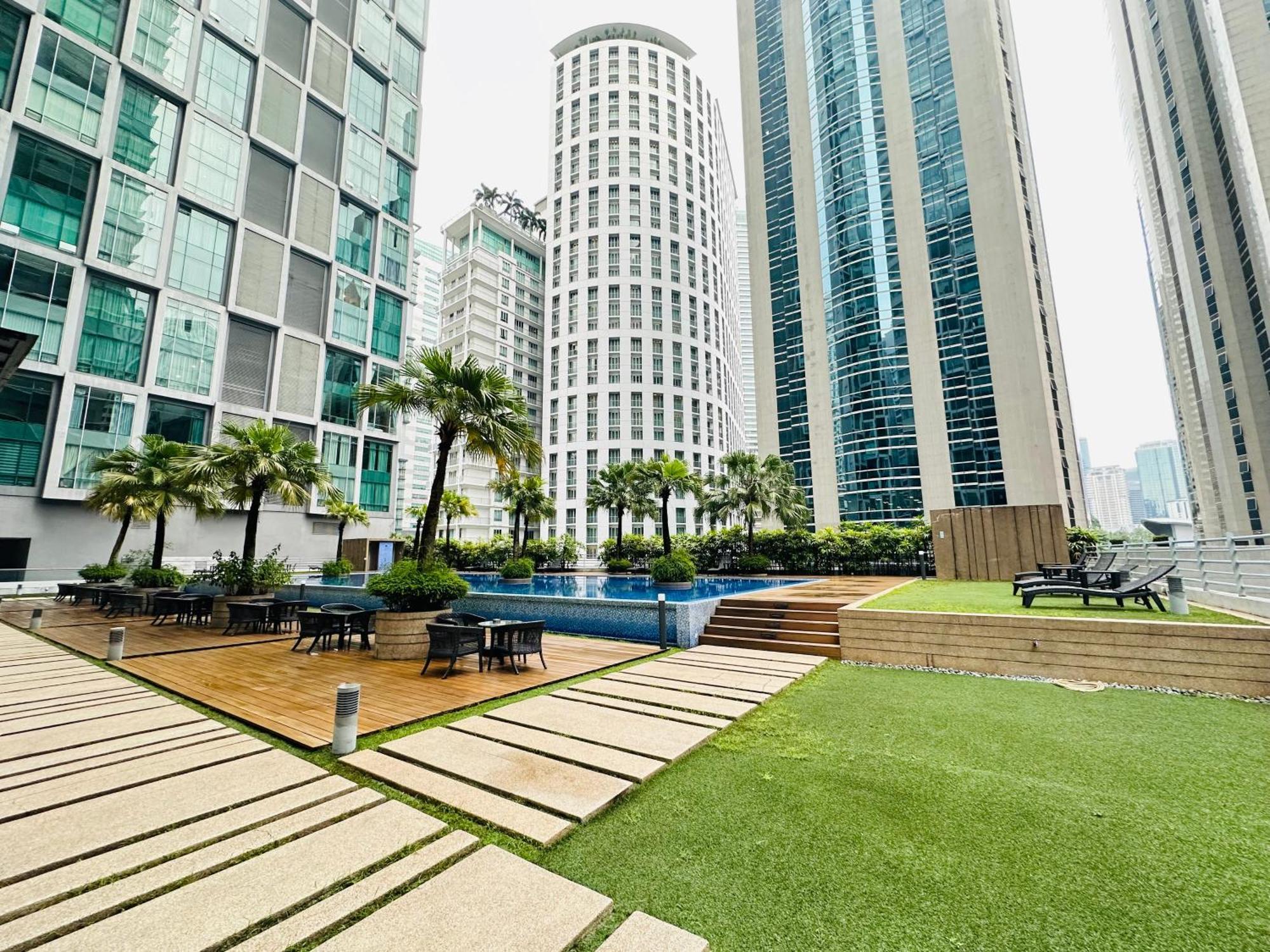 Soho Suites Klcc By Angel Κουάλα Λουμπούρ Εξωτερικό φωτογραφία